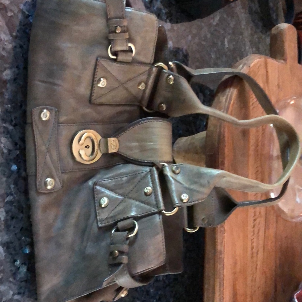 Hand bag